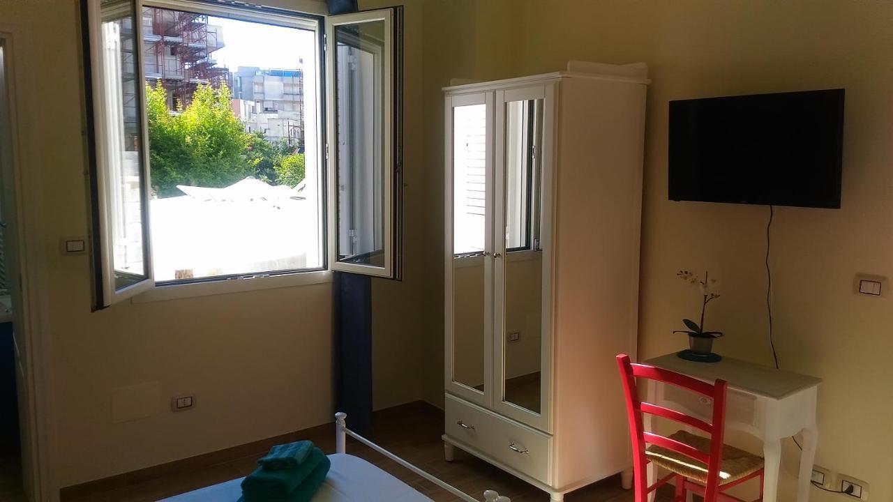 B&B Excelsior Лече Екстериор снимка